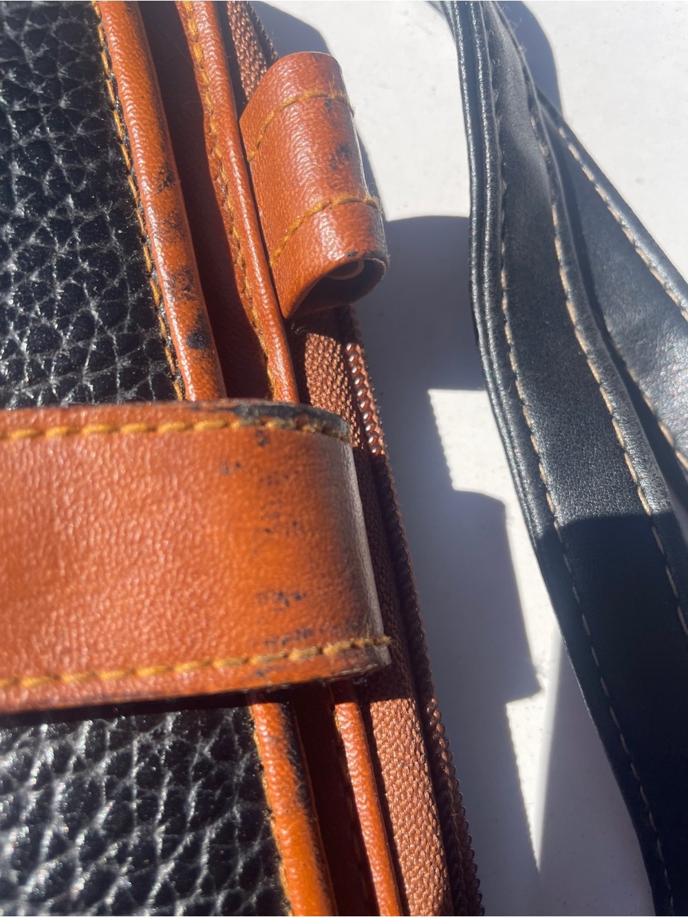 Vintage Black Dooney & Bourke Leather
Crossbody Agenda Planner - Picture 2 of 8